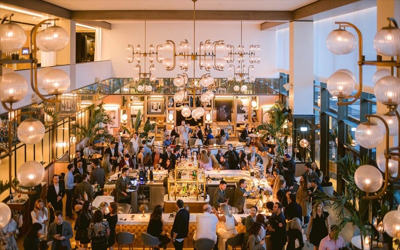 ta-biosima-kokteil-kai-i-garden-to-glass-empeiria-entuposiasan-sto-avra-bar-garden-to-glass-empeiria-entuposiasan-sto-avra-bar