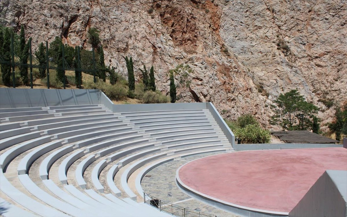 to-diabalkaniko-festibal-arxaiou-dramatos-anakoinonei-to-programma-tou