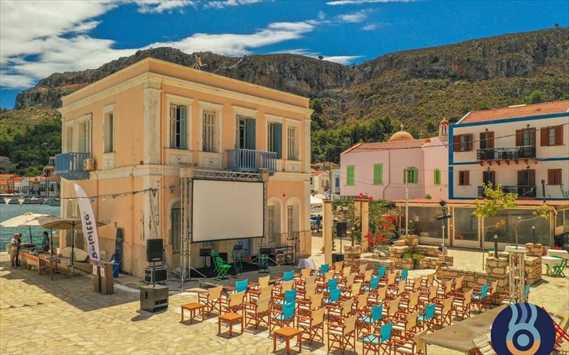 gnoriste-tis-premieres-tou8ou-beyond-borders-diethnes-festibal-ntokimanter-kastellorizou