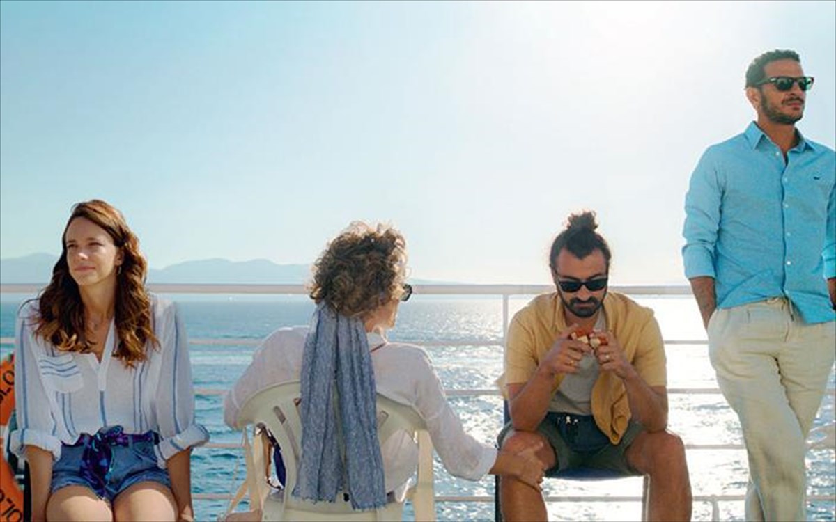 duo-tainies-gia-to-kalokairi-pou-mas-odigoun-sta-therina