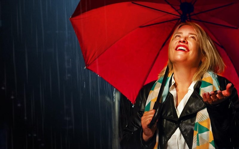 to-mpoufan-tis-xarleϋ-i-pali-kala-apo-fthinoporo-sto-theatriko-sanidi-pali-kala-apo-fthinoporo-sto-theatriko-sanidi