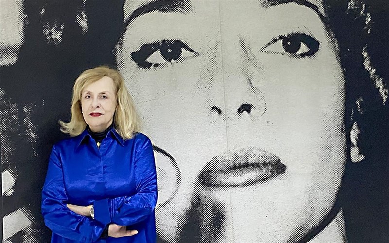 maria-kallassto-ntibani-parakolouthoume-mia-diaforetiki-ptuxi-tis-zois-tis-megalis-ntibas