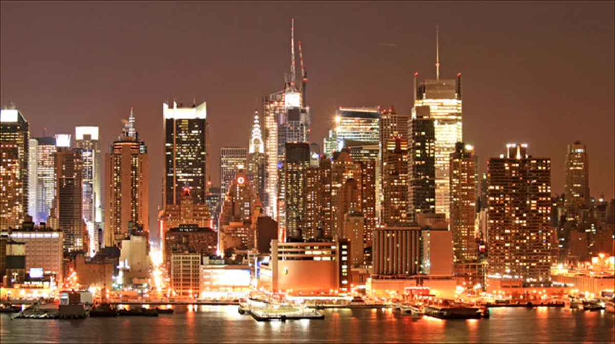 xristougenna-sti-nea-yorki