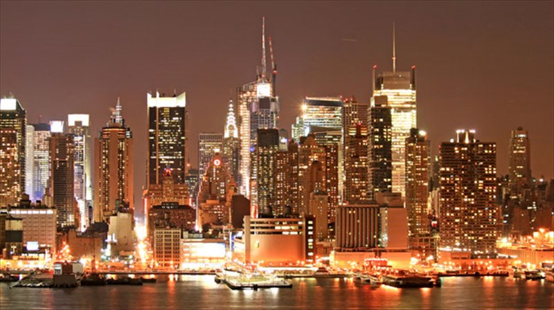 xristougenna-sti-nea-yorki