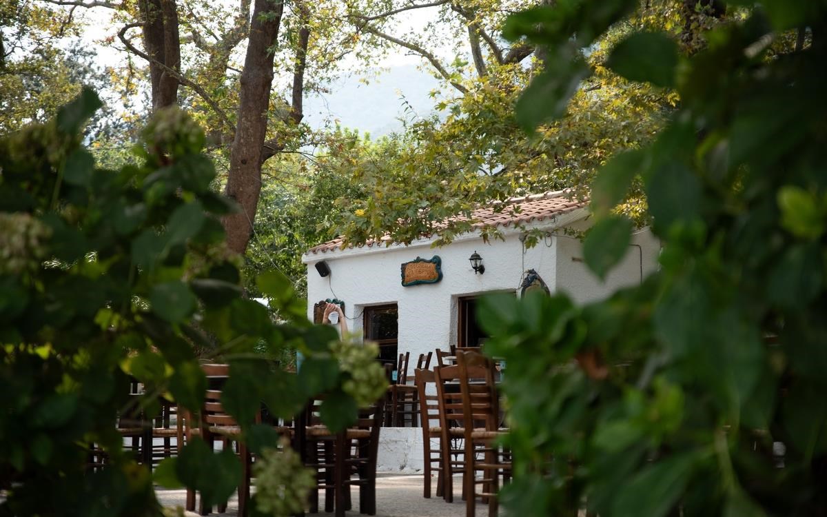 kafeneio-therma-samothraki