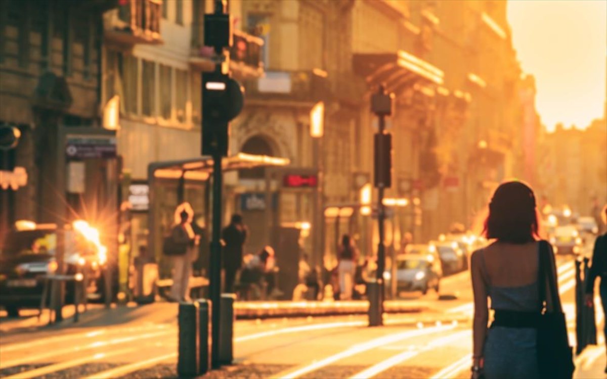 gunaika-bolta-poli-europi-solo