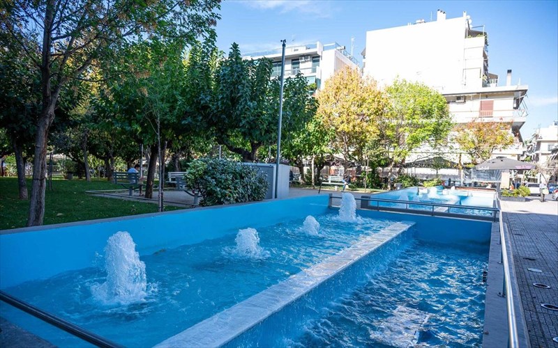 deite-eksi-anabathmismena-sintribania-stis-geitonies-tis-athinas