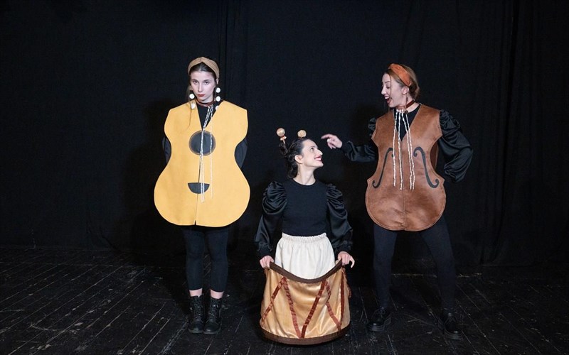 xordes-mia-sugkinitiki-parastasi-gia-to-bullying-sti-diaforetikotita