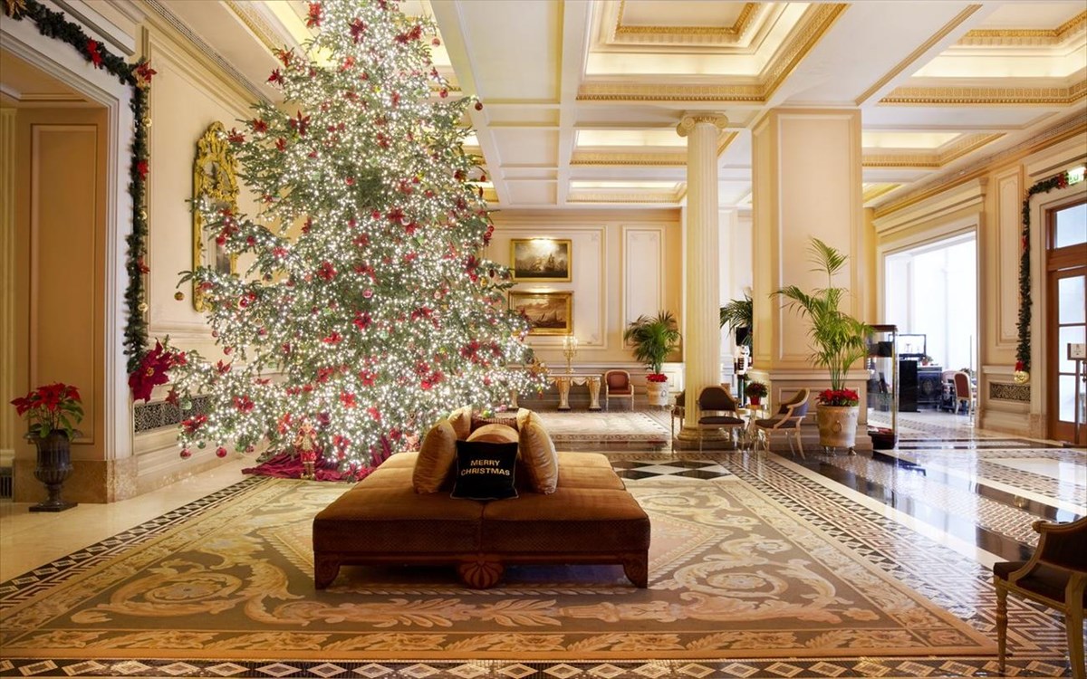 megali-bretannia-lobby-xristougenna