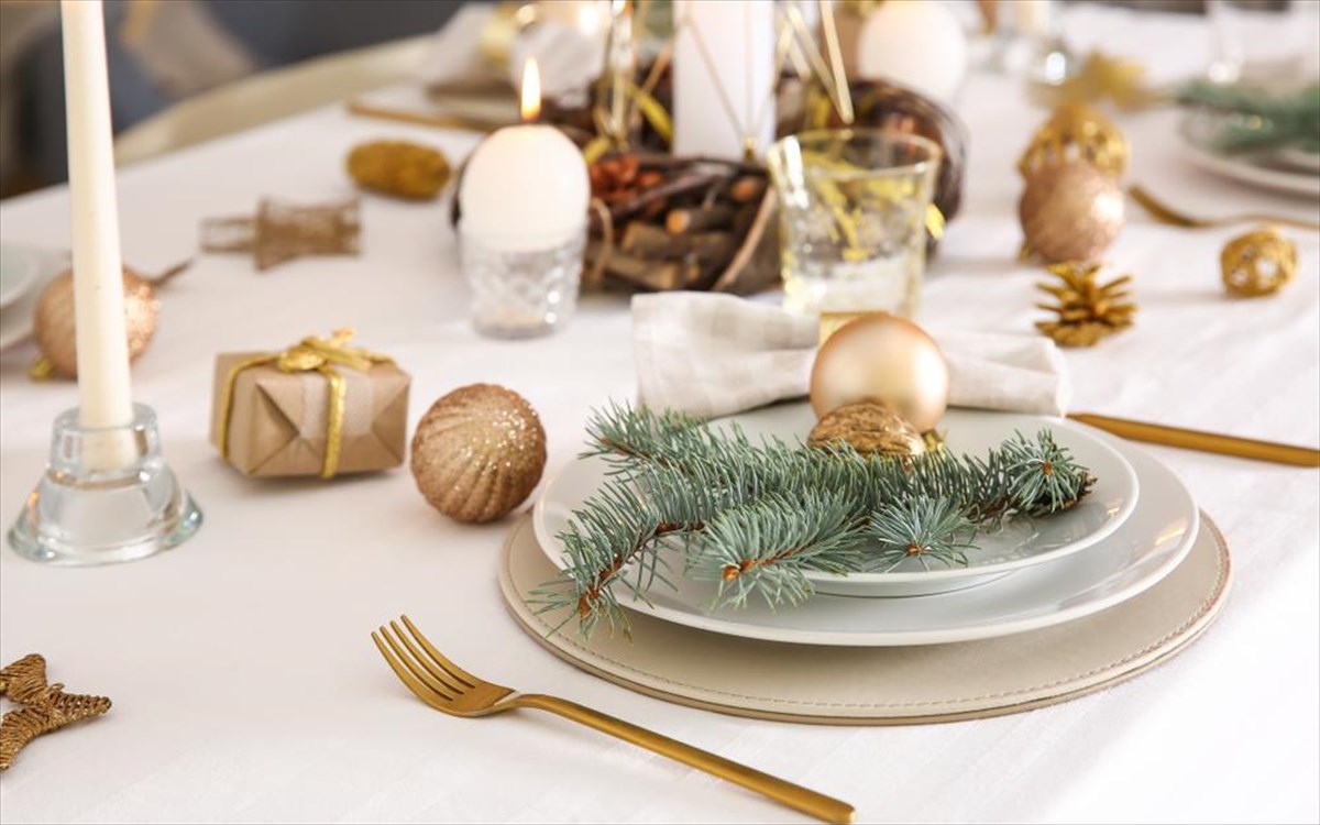 xristougenniatiko-trapezi