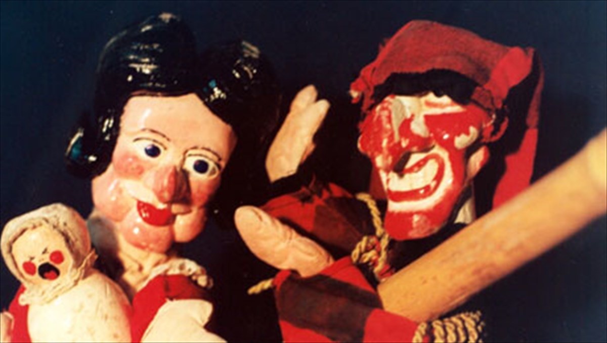 kouklotheatro-gia-enilikous-sto-idruma-mixalis-kakogiannis