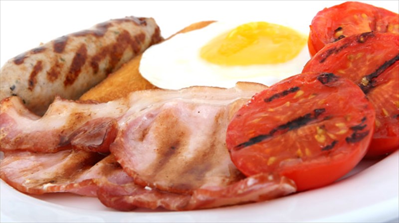 loukanika-kai-mpeikon-blaptoun-tin-kardia