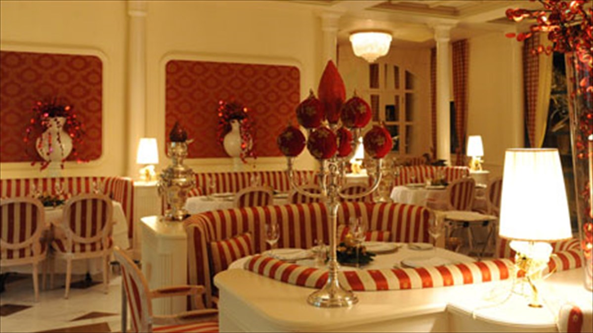 giortes-ston-lampero-kosmo-tou-club-hotel-casino-loutraki