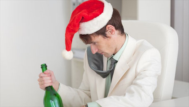 pos-tha-katapolemisete-to-eortastiko-hangover