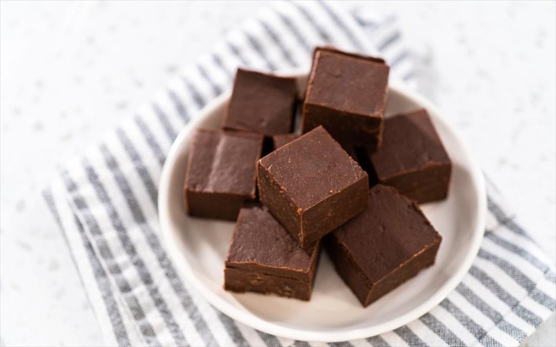 to-apoluto-fudge-sokolatas-gia-erotikes-bradies