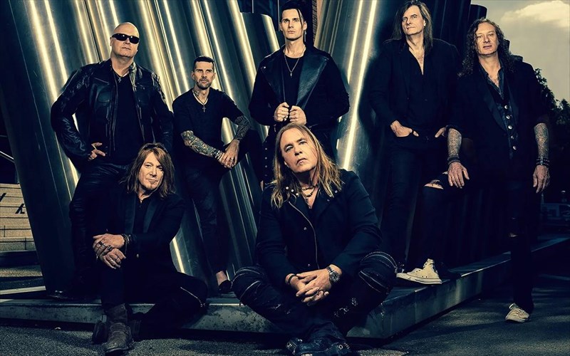 nea-etaireia-kai-diskos-gia-tous-helloween