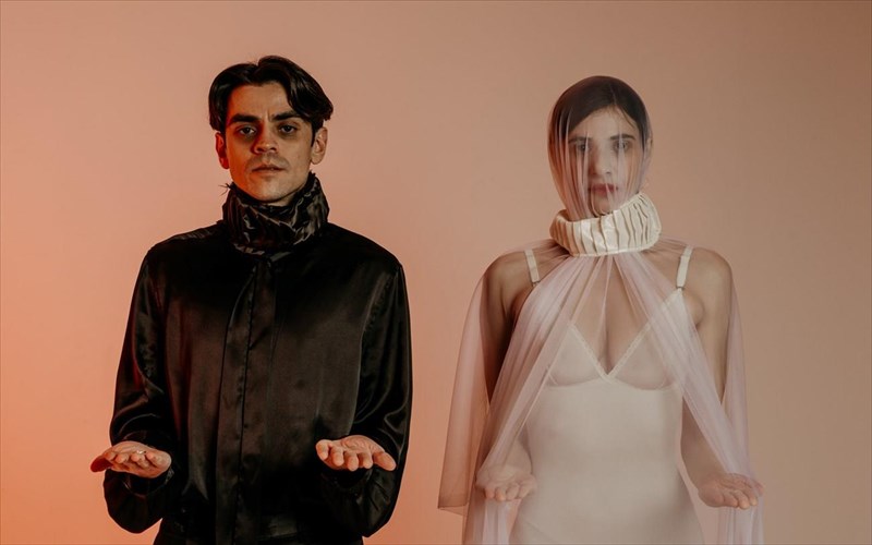 to-dimotiko-theatro-peiraia-parousiazei-tin-parastasi-oi-tsentsi