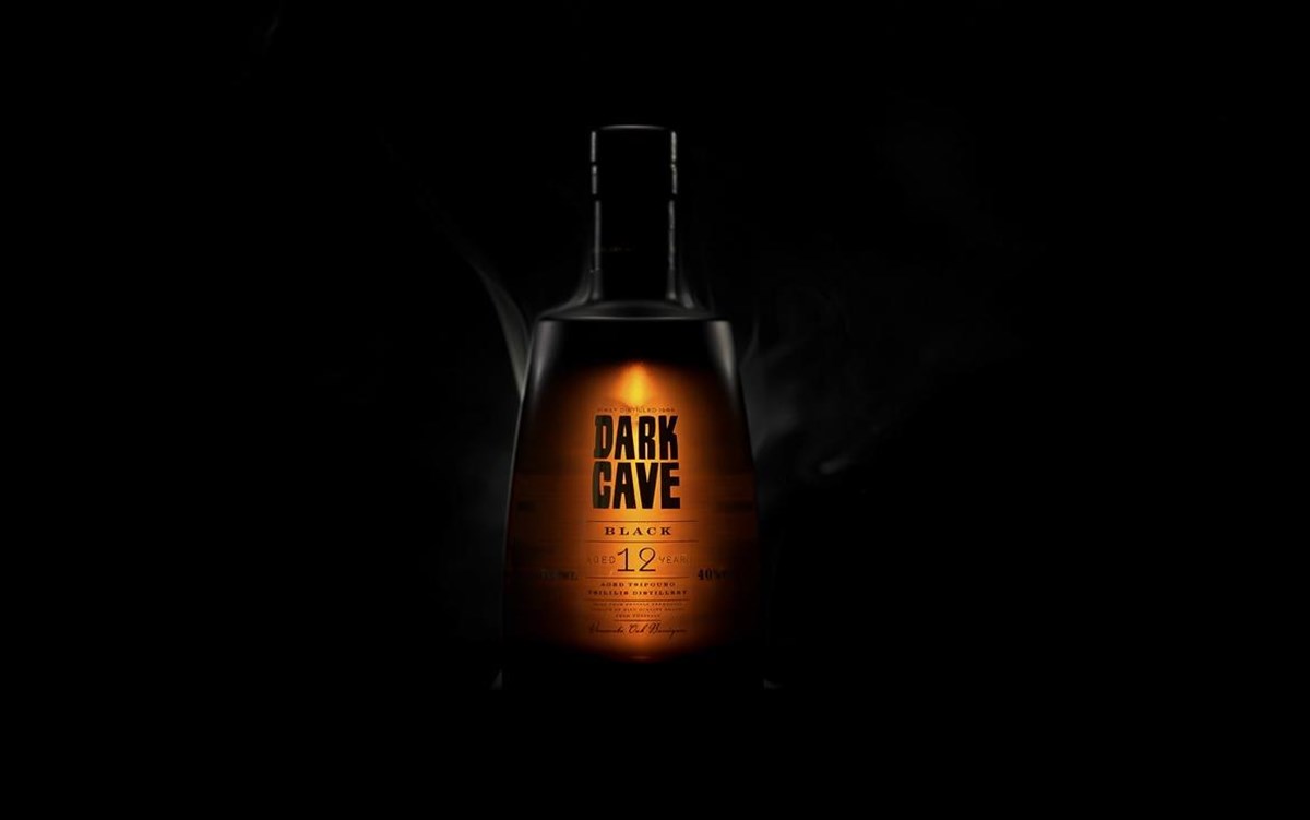 dark-cave-black