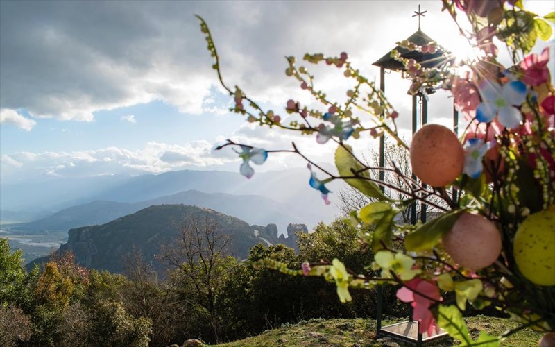 to-instagram-anadeiknuei-tous-pio-dimofileis-proorismous-gia-tin-anoiksi-kai-to-pasxa-pou-brisketai-i-ellada-ellada