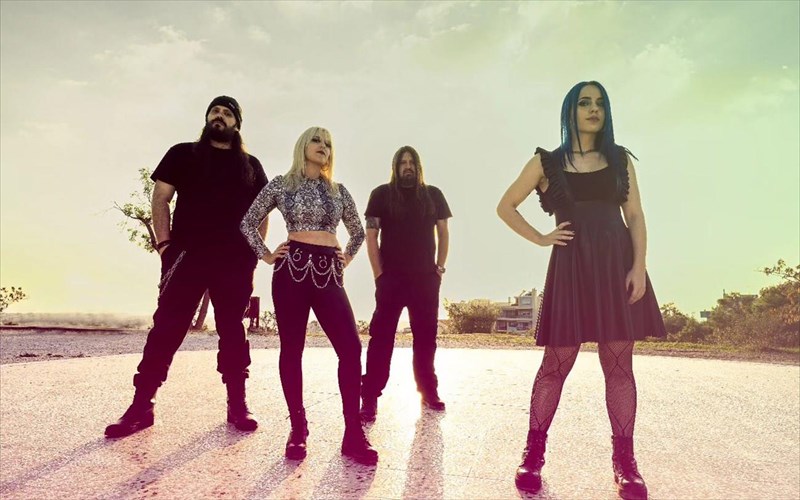 kukloforise-i-idiaiteri-sunergasia-tonpassengers-in-panicme-ton-ithopoio-gianni-tsorteki-idiaiteri-sunergasia-tonpassengers-in-panicme-ton-ithopoio-gianni-tsorteki