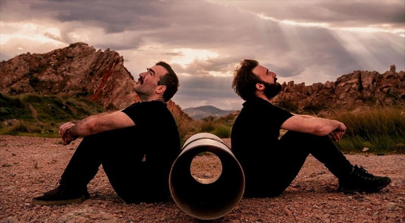 kennu-kai-fenou-ena-ergo-mila-gia-to-apanthropo-tou-polemou-stostudio-mauromixali-fenou-ena-ergo-mila-gia-to-apanthropo-tou-polemou-stostudio-mauromixali