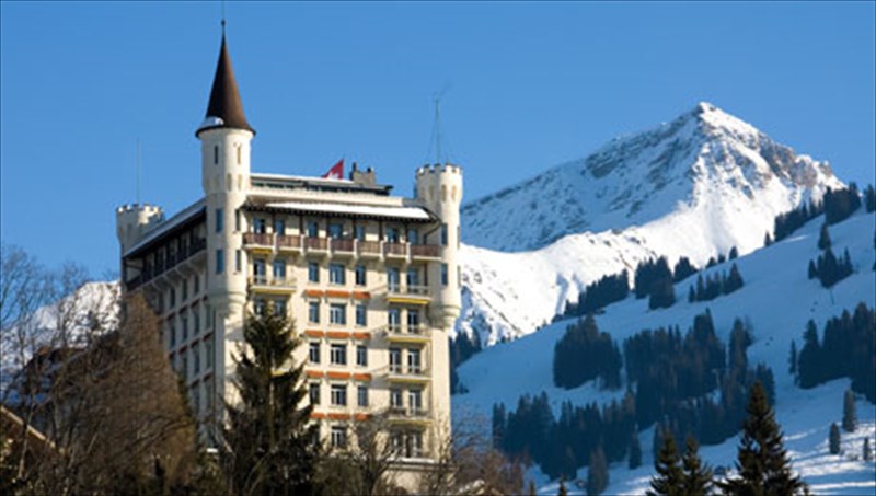 gstaad-xlidi-paspalismeni-me-xioni