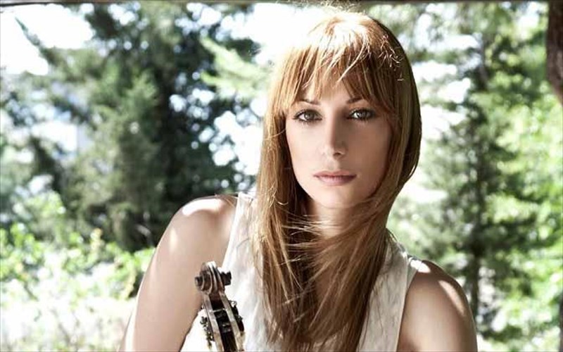 apo-tin-kriti-isame-tin-america