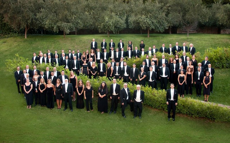 partitoures-apo-mia-nea-patrida-sto-megaro