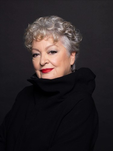 i-tania-tsanaklidou-tragouda-ta-50-xronia-tis-karieras-tis-sto-irodeio