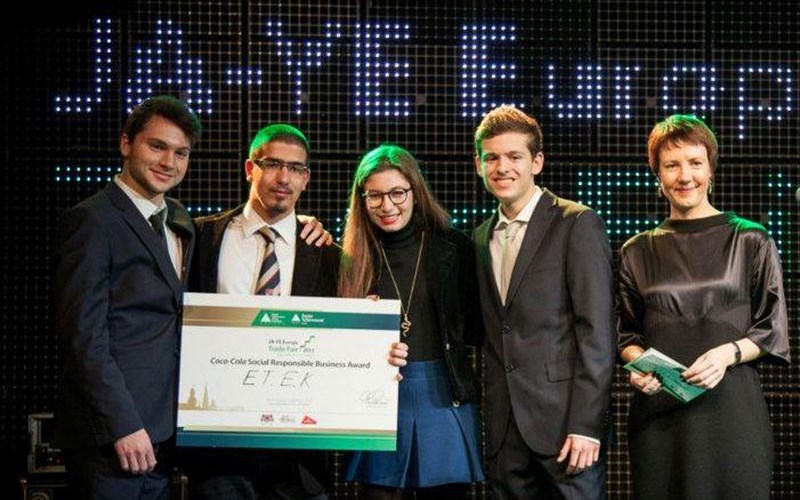 my-pharmacy-stin-ellada-uparxei-kainotomia-kai-einai-kathikon-olon-mas-na-tin-anadeiksoume