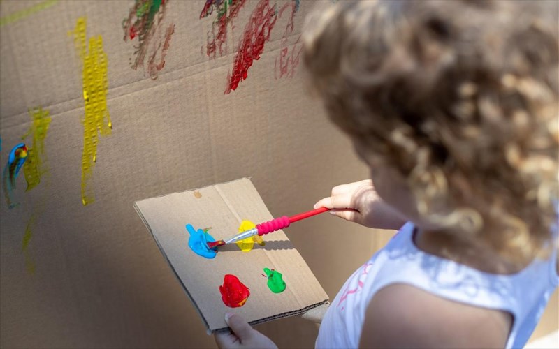 to-elliniko-kentro-kinimatografou-apoxaireta-tin-eirini-papa