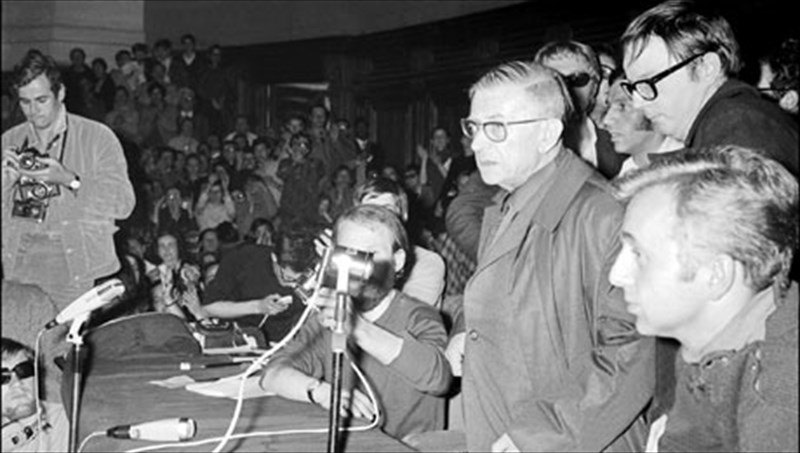 i-lizu-lassithiotaki-gia-ti-filia-tis-me-ton-zan-pol-sartr