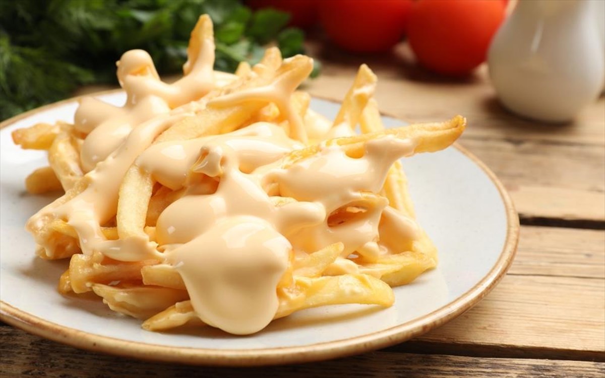 patates-tiganites-me-sos