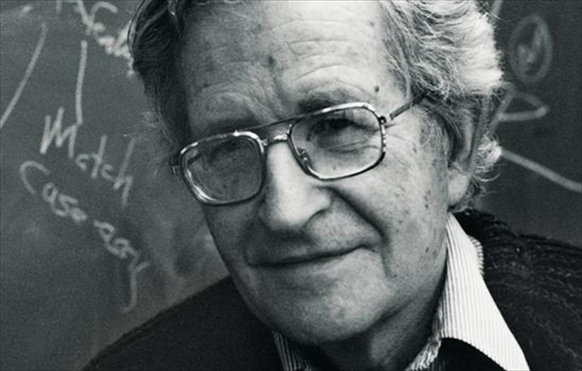 pos-leitourgei-o-kosmos-kentriki-foto-kosmos-kentriki-foto