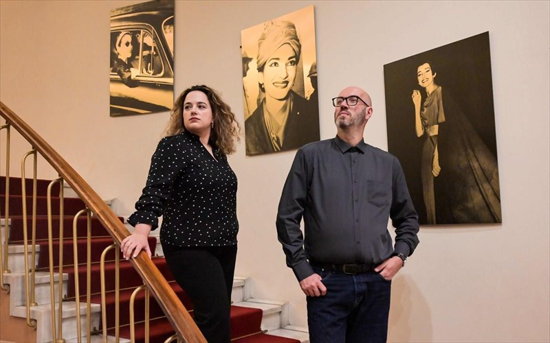 stand-up-symphony-h-diasimi-mousiki-komiki-parastasi-tou-d-dimopoulou-sto-olumpia