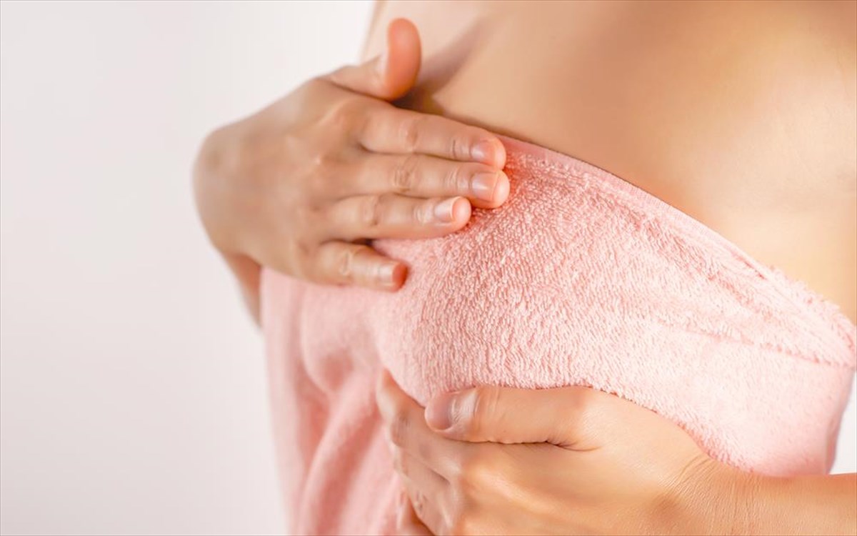 gunaika-stithos-karkinos-mastou