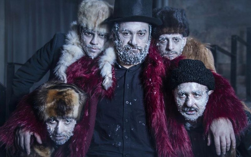 kritiki-eidame-tin-parastasi-nekres-psuxes