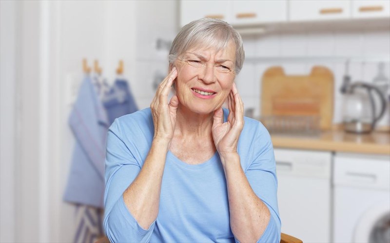 krotafiki-artiritida-to-autoanoso-pou-mporei-na-odigisei-se-tuflosi