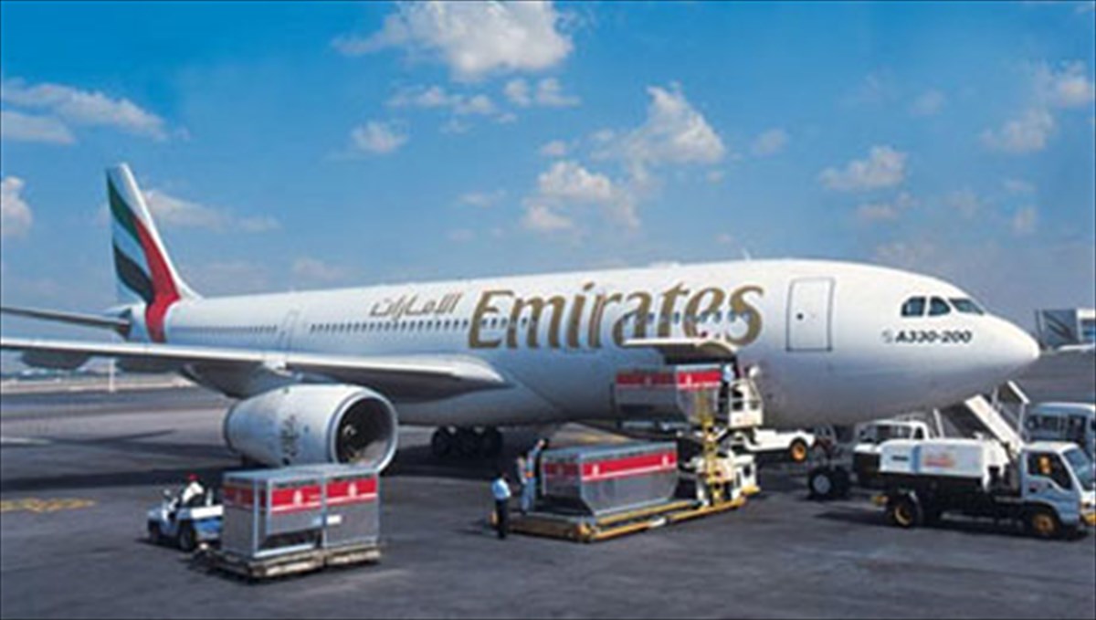i-emirates-anoigei-ftera-gia-tin-basora