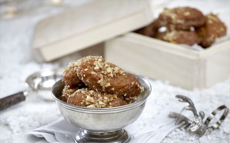 ksulines-giortines-suskeuasies-sta-zaxaroplasteia-konstantinidi