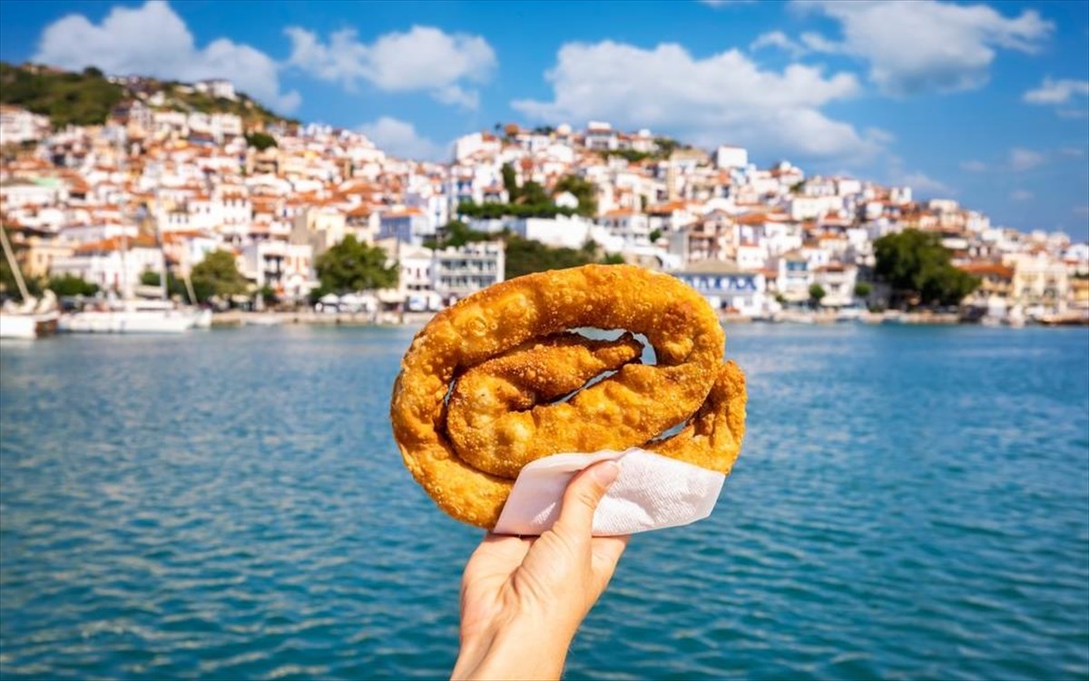 skopelitiki-turopita