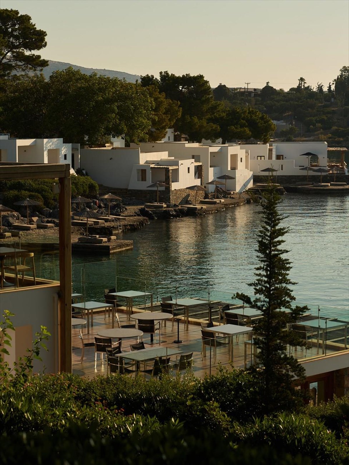 taittinger-champagneminos-beach-art