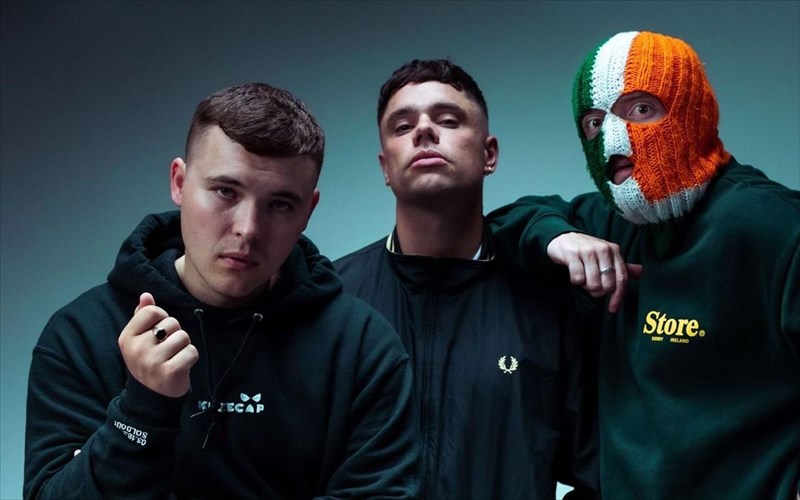 neo-tragoudi-gia-tous-irlandous-kneecap