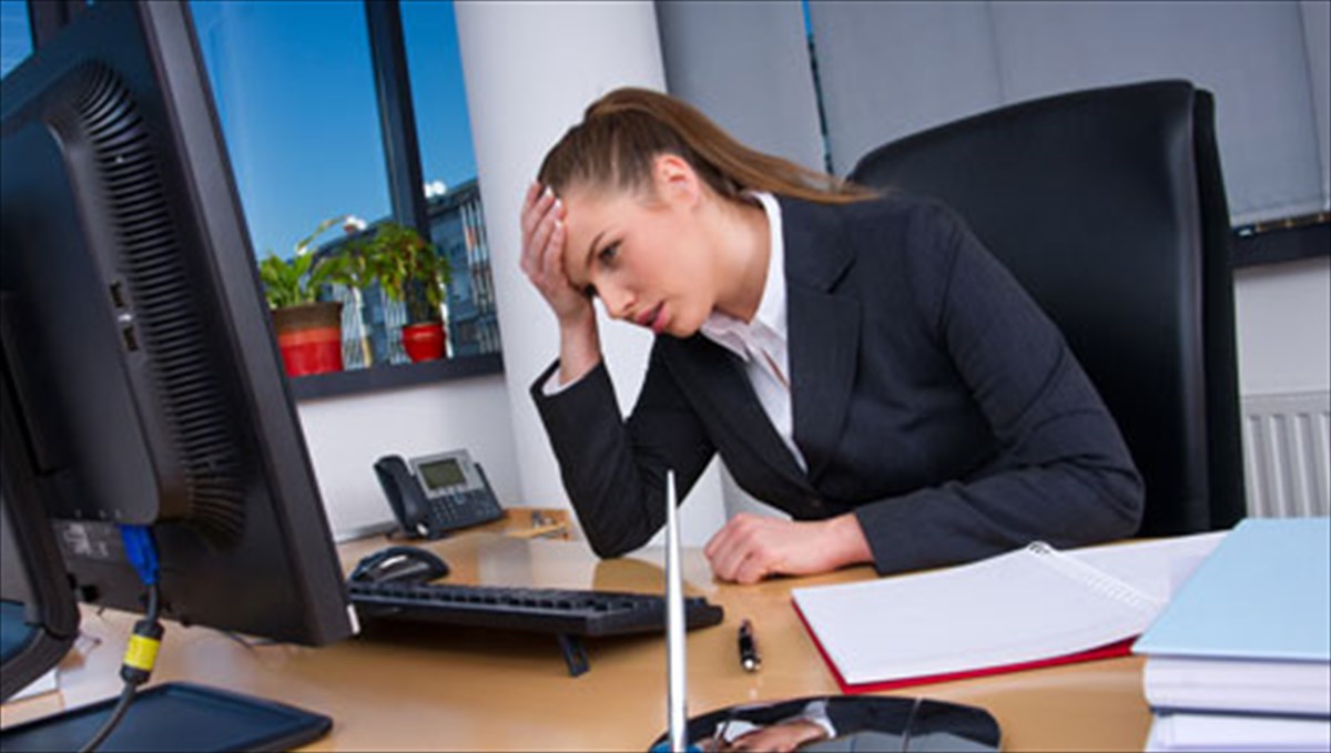 sikotheite-apo-to-grafeio-i-ton-kanape-gia-xari-tis-kardias-sas-ton-kanape-gia-xari-tis-kardias-sas