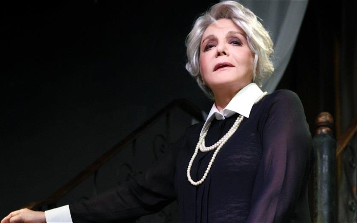 brukolakes-mpettu-arbaniti-fotografia