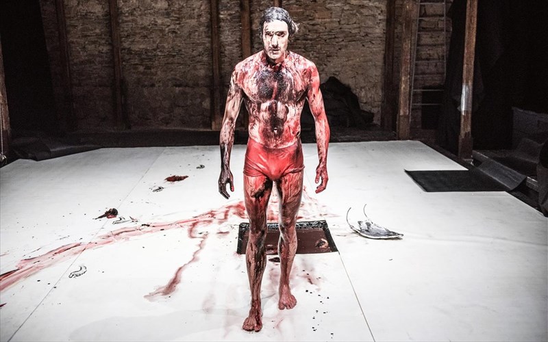 o-aiautostou-dimitri-dimitriadi-einai-mia-teletourgia-epi-skinis