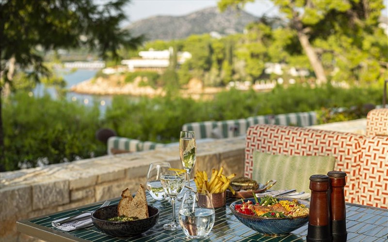 beefbar-athens-ti-na-dokimasete-sto-pio-kosmopolitiko-brunch-tis-athinaikis-ribieras