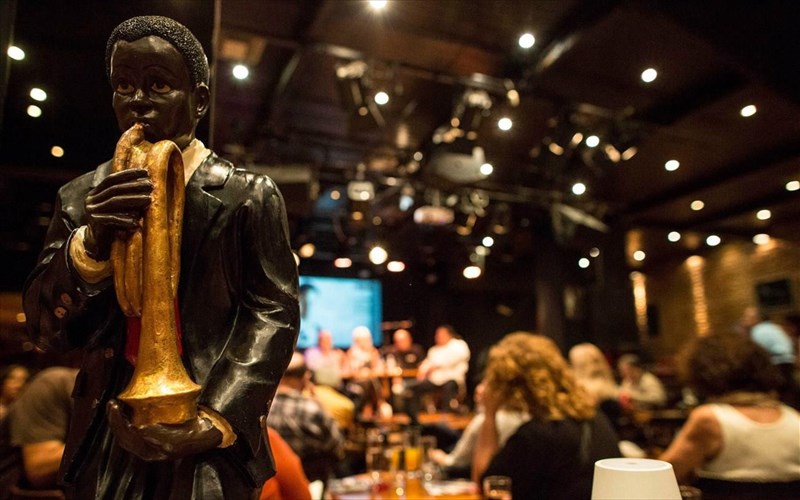 teri-bakirtzoglou-mia-apo-tis-simantikoteres-fones-tis-ellinikis-tzaz-sto-half-note-Jazz-club