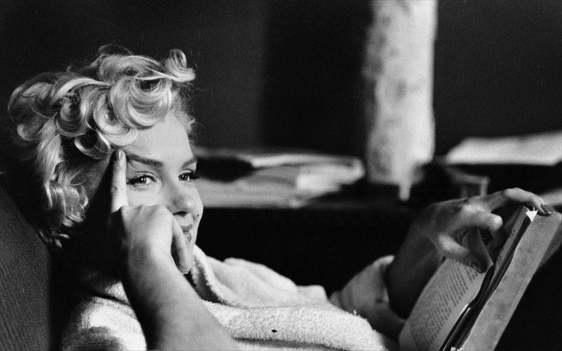 apo-ton-tse-stin-merilin-kai-stin-kideia-tou-kenenti