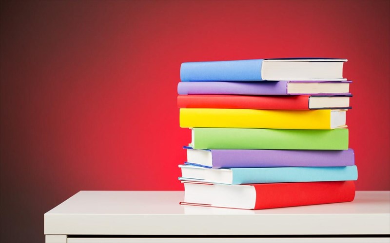 eironiko-neoelliniko-leksiko-se-anatheorimeni-ekdosi